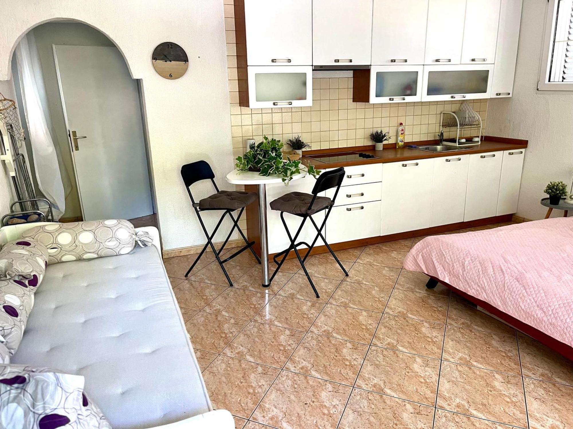 Mako Apartment